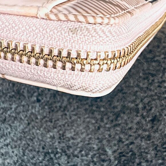 Kate Spade Women's Patent Leather Clutch Wallet Organizer Large Zip Pink Plaid - Picture 10 of 11